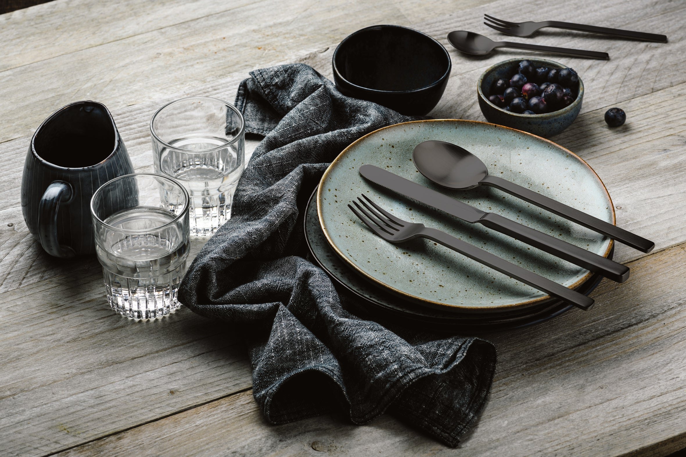 Stile Ice Oro Nero 5-PC Flatware Set 107522005ION